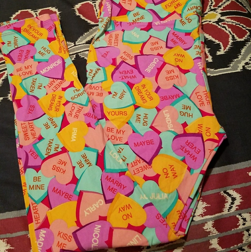 Lularoe Valentine's TC leggings